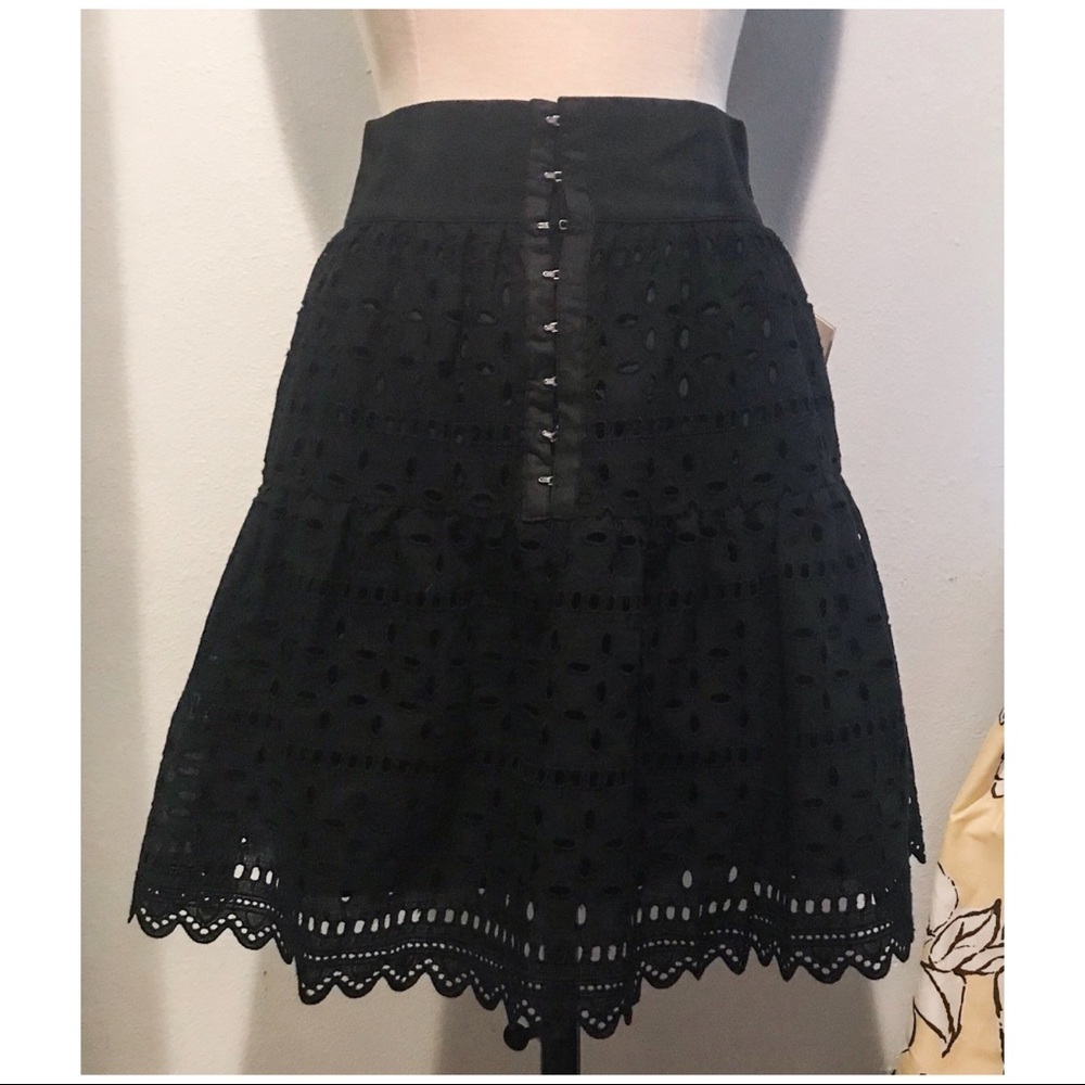REFORMATION WENCH FRONT DETAIL SKIRT - Picture 2 of 9